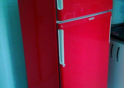 envelopamento-de-geladeira-verm